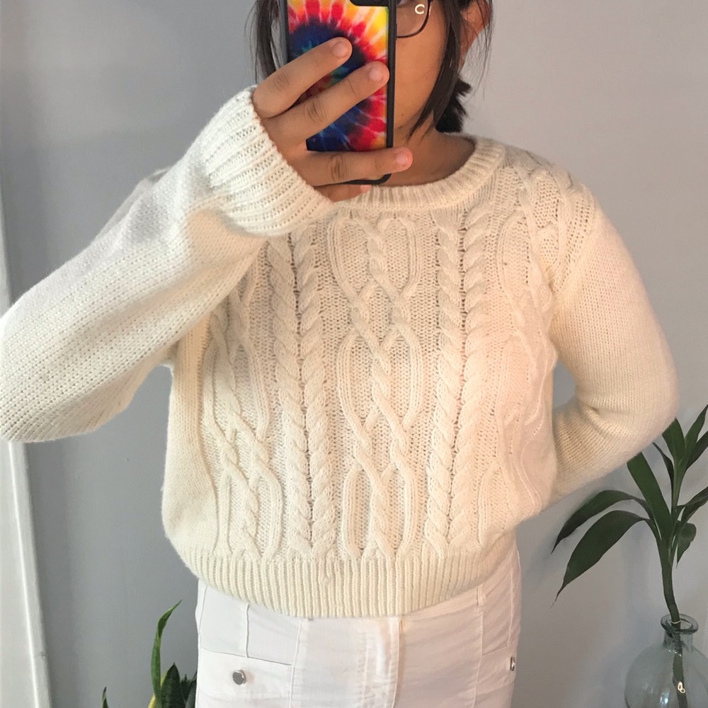 h&m white sweater !